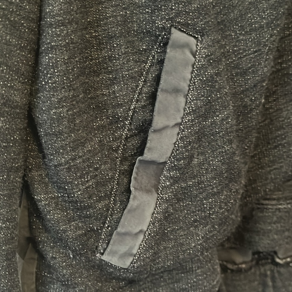 Lululemon Black Hooded Zip Jacket with Ruffle Hem - Picture 4 of 7